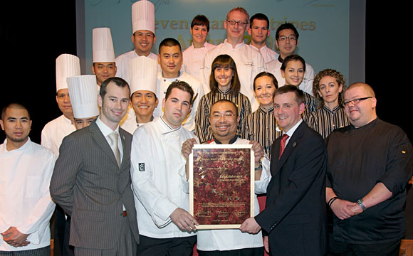 2007 - Award-Hand-Out: Asia Restaurant
