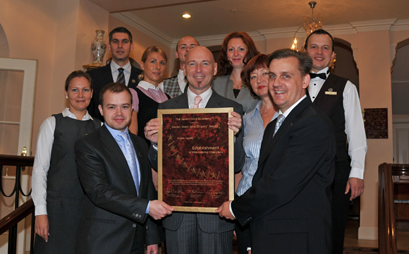 Grand Palace Hotel - 2011 - Seven Stars - Award