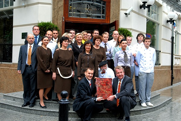 2006 Hotel Rialto Award-Hand-Out