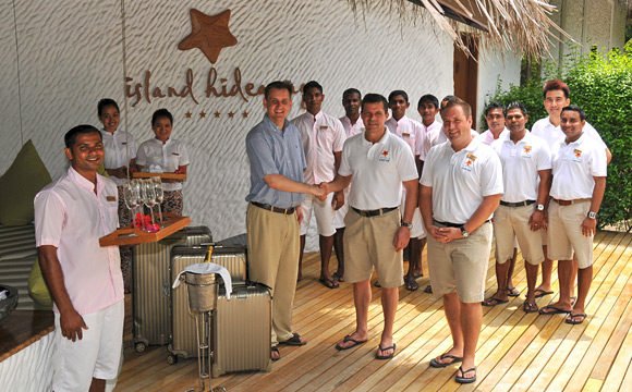 Island Hideaway - Arrival: Thorsten Buehrmann & COO Michael Wieser