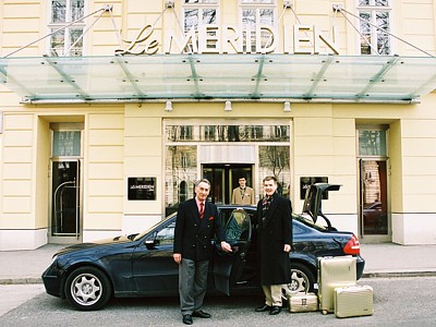 Arrival LeMridien - Leo Saltiel & Thorsten Piosczyk