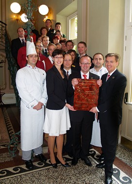 2007 Le Palais Hotel - Award-Hand-Out