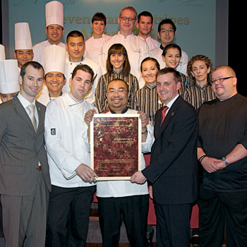 2008 Asia Restaurant - Award-Hand-Out