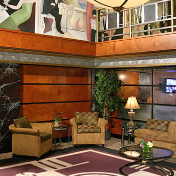 Inn At Great Neck - Lobby